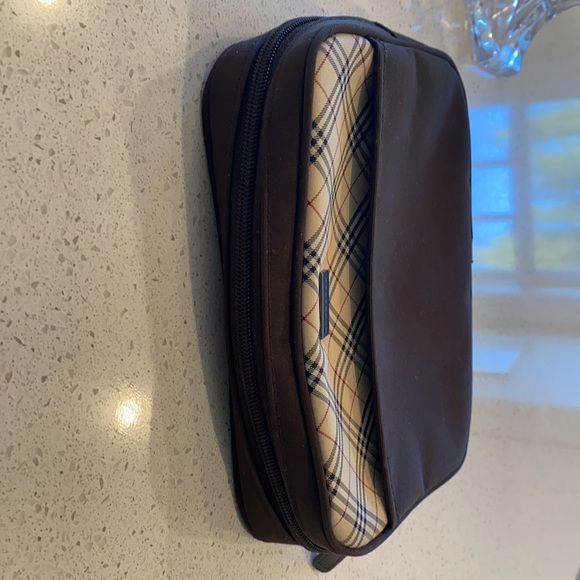 Vintage Burberry Cosmetic Pouch - Picture 5 of 8